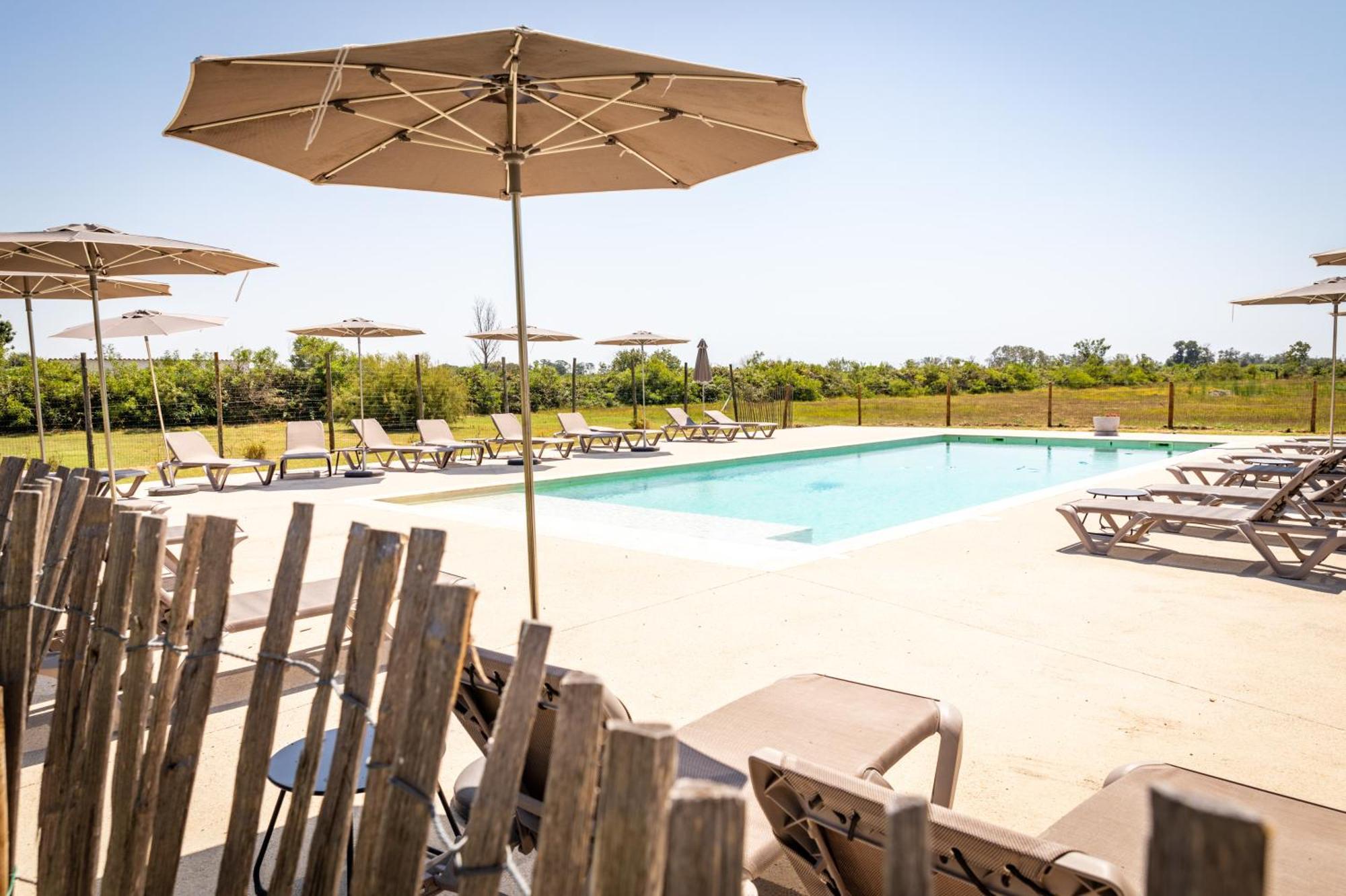 Lou Mas Dou Juge Hotel Сен Мари де ла Мер Екстериор снимка
